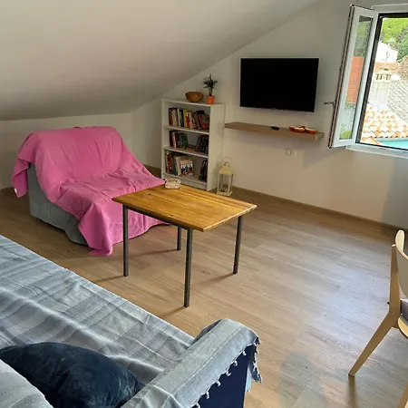 Mansarda Apartmán *